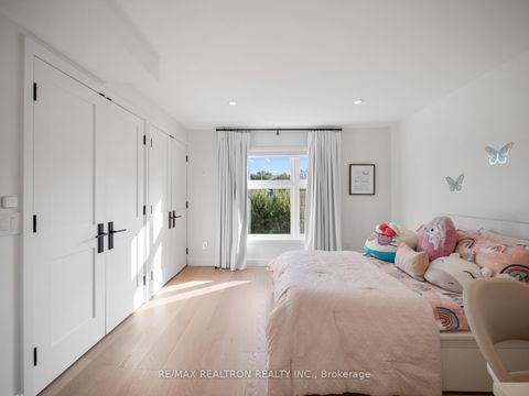 Photo 21 at 240 Maxwell Street, Bathurst Manor, Toronto