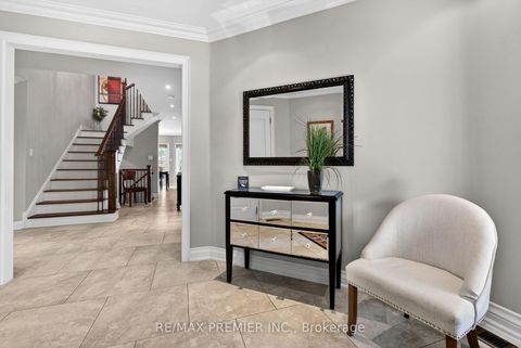 Photo 4 at 38 Helmsdale Avenue, Maple, Vaughan