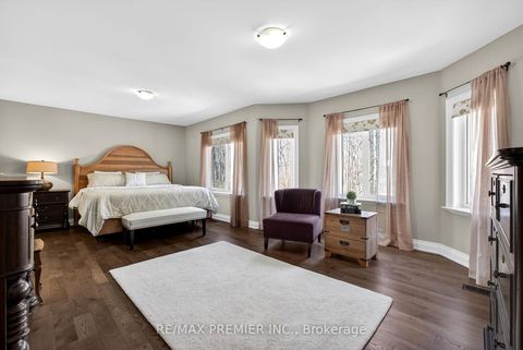 Photo 23 at 38 Helmsdale Avenue, Maple, Vaughan