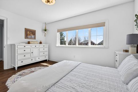 Photo 31 at 38 Helmsdale Avenue, Maple, Vaughan