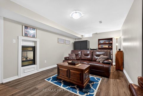 Photo 40 at 38 Helmsdale Avenue, Maple, Vaughan