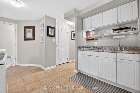 Photo 41 at 38 Helmsdale Avenue, Maple, Vaughan