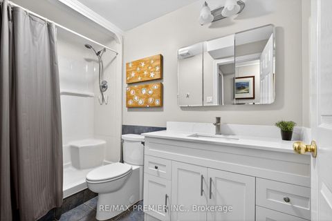 Photo 42 at 38 Helmsdale Avenue, Maple, Vaughan