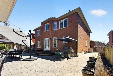 Photo 49 at 38 Helmsdale Avenue, Maple, Vaughan