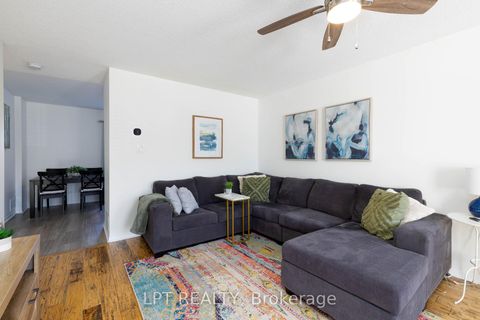 Photo 9 at 25 Hattie Court, Historic Lakeshore Communities, Georgina