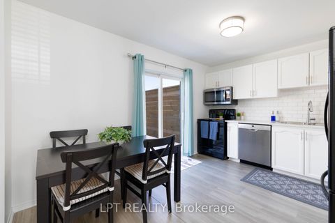 Photo 11 at 25 Hattie Court, Historic Lakeshore Communities, Georgina