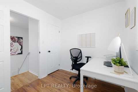 Photo 24 at 25 Hattie Court, Historic Lakeshore Communities, Georgina