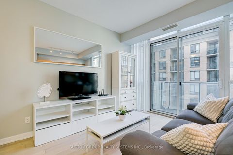 Photo 9 at 1307 - 126 Simcoe Street, Waterfront Communities C1, Toronto
