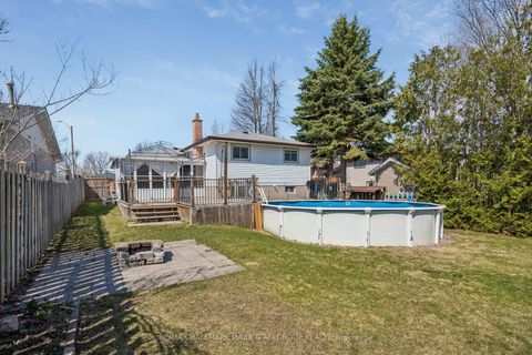 Photo 48 at 11 Charlotte Court, Letitia Heights, Barrie