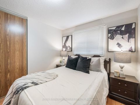 Photo 25 at 171 Hupfield Trail, Malvern, Toronto