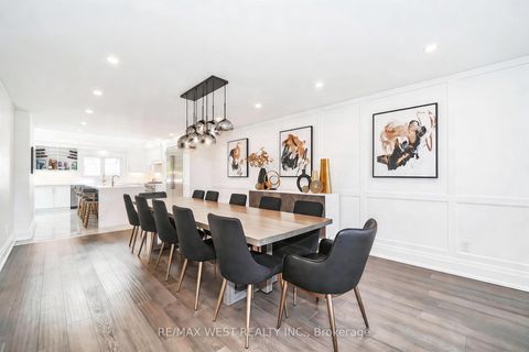 Photo 4 at 108 Poplar Heights Drive, Humber Valley, Toronto