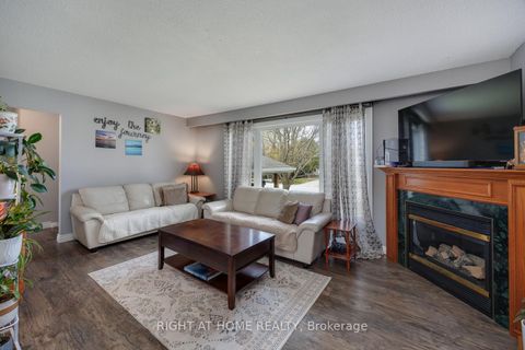 Photo 12 at 17 Crestview Avenue, Blackstock, Scugog