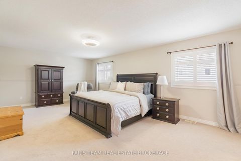 Photo 23 at 43 Maple Crown Terrace, Shore, Barrie