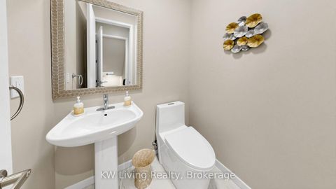 Photo 13 at 389 Elyse Court, Bayview Northeast, Aurora