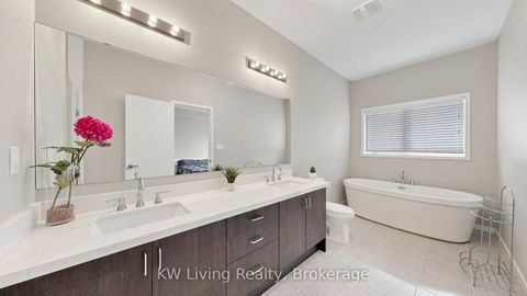 Photo 18 at 389 Elyse Court, Bayview Northeast, Aurora