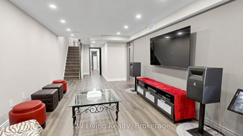 Photo 28 at 389 Elyse Court, Bayview Northeast, Aurora