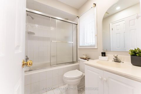 Photo 13 at 2 - 50 Markham Road, Scarborough Village, Toronto