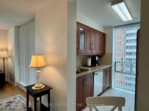 Photo 11 at 1507 - 15 Michael Power Place, City Centre West, Toronto