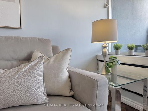 Photo 3 at 203 - 3555 Bathurst Street, Nortown, Toronto