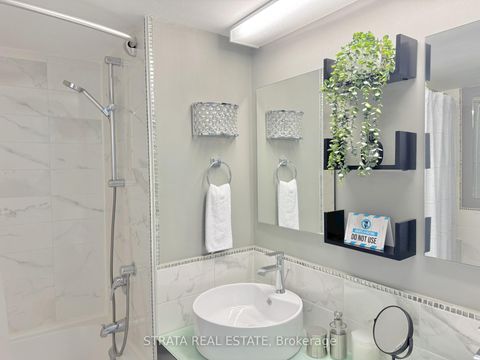 Photo 11 at 203 - 3555 Bathurst Street, Nortown, Toronto