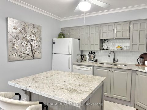 Photo 15 at 203 - 3555 Bathurst Street, Nortown, Toronto