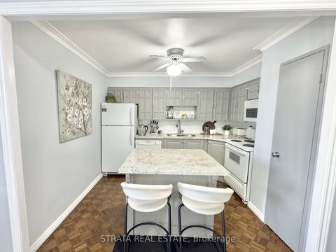 Photo 17 at 203 - 3555 Bathurst Street, Nortown, Toronto