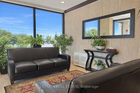 Photo 22 at 203 - 3555 Bathurst Street, Nortown, Toronto