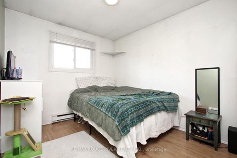 Photo 8 at 1308 Fundy Court, Lakeview, Oshawa