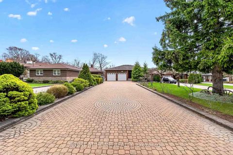 Photo 2 at 397 Maple Leaf Drive, Maple Leaf, Toronto