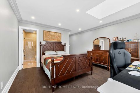 Photo 10 at 397 Maple Leaf Drive, Maple Leaf, Toronto