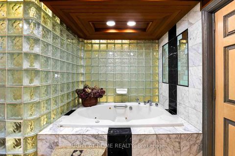 Photo 18 at 397 Maple Leaf Drive, Maple Leaf, Toronto