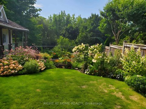 Photo 35 at 397 Maple Leaf Drive, Maple Leaf, Toronto