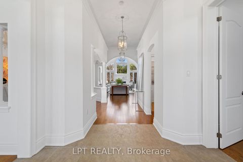 Photo 6 at 5 Wolford Court, Historic Lakeshore Communities, Georgina