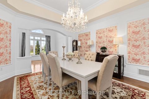 Photo 10 at 5 Wolford Court, Historic Lakeshore Communities, Georgina