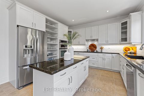 Photo 15 at 5 Wolford Court, Historic Lakeshore Communities, Georgina