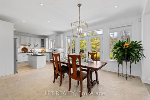 Photo 16 at 5 Wolford Court, Historic Lakeshore Communities, Georgina