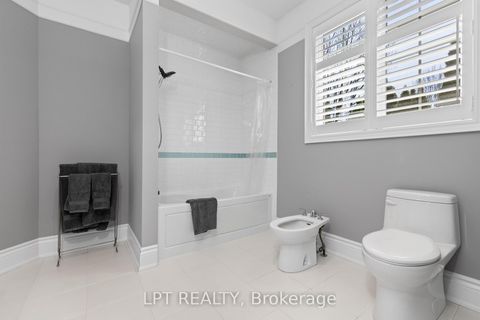 Photo 27 at 5 Wolford Court, Historic Lakeshore Communities, Georgina