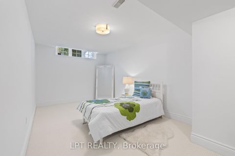 Photo 33 at 5 Wolford Court, Historic Lakeshore Communities, Georgina