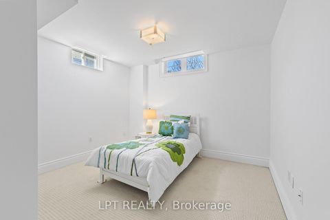 Photo 35 at 5 Wolford Court, Historic Lakeshore Communities, Georgina