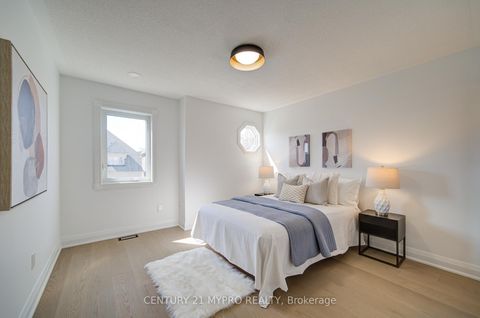 Photo 28 at 64 Glengordon Crescent, Devil's Elbow, Markham