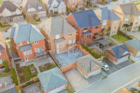 Photo 36 at 64 Glengordon Crescent, Devil's Elbow, Markham