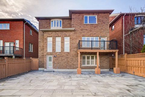 Photo 37 at 64 Glengordon Crescent, Devil's Elbow, Markham