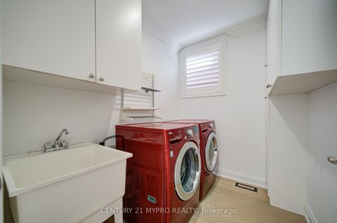 Photo 40 at 64 Glengordon Crescent, Devil's Elbow, Markham