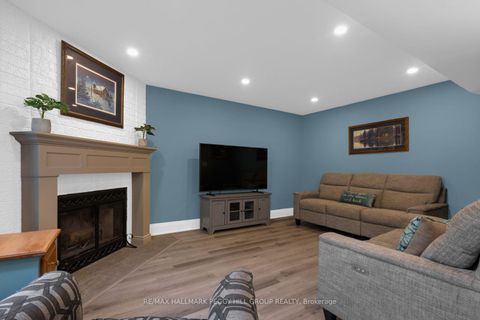 Photo 4 at 142 Ferndale Drive S, Ardagh, Barrie