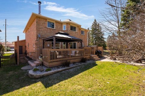 Photo 24 at 142 Ferndale Drive S, Ardagh, Barrie
