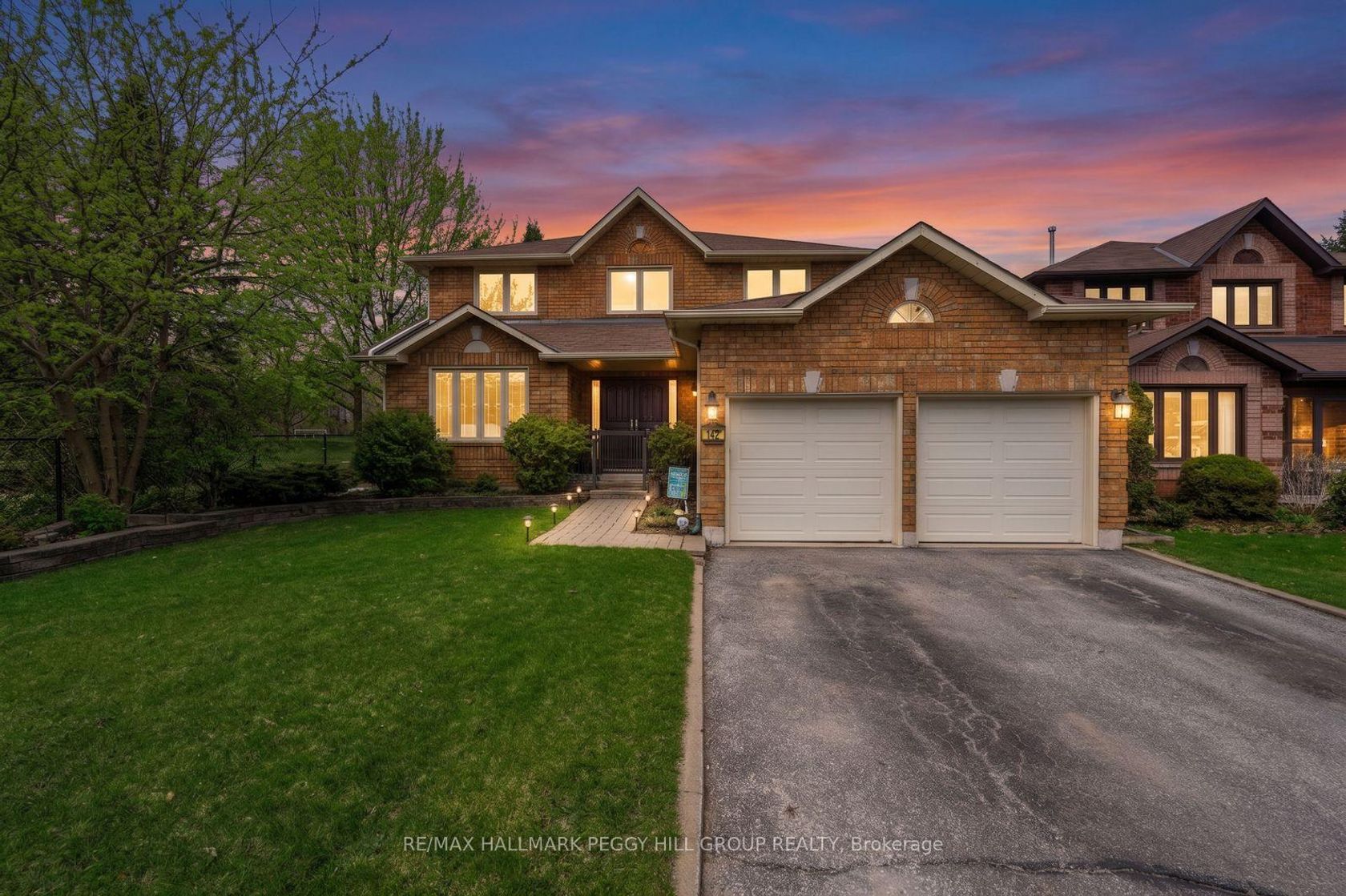 142 Ferndale Drive S, Ardagh, Barrie photo number 2