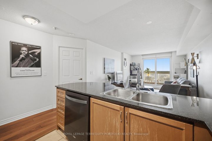 Photo 8 at 1208 - 18 Kenaston Gardens, Bayview Village, Toronto