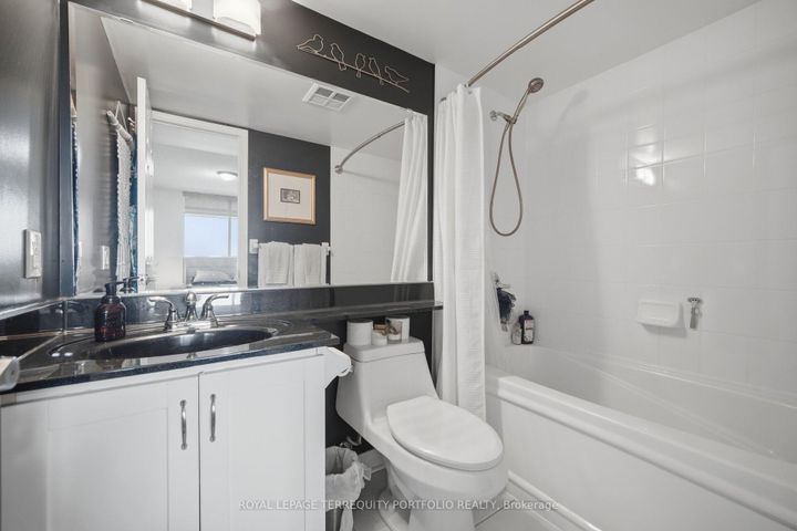 Photo 17 at 1208 - 18 Kenaston Gardens, Bayview Village, Toronto