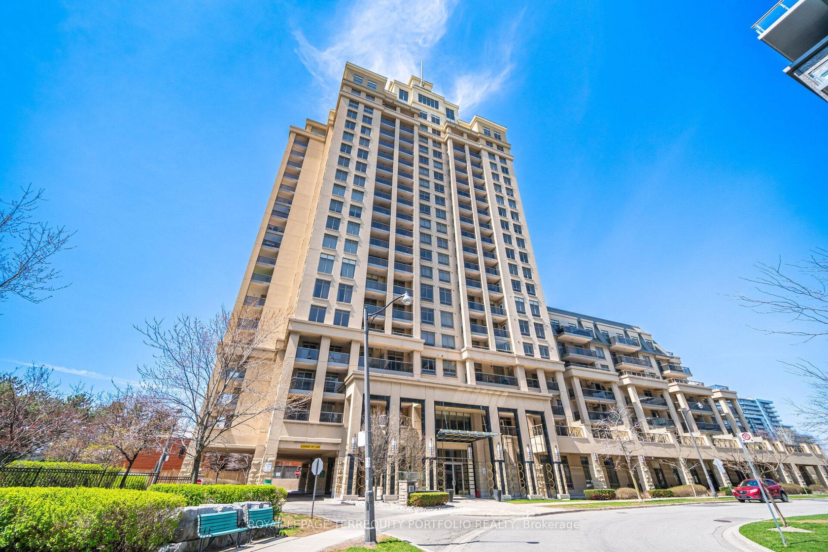 1208 - 18 Kenaston Gardens, Bayview Village, Toronto photo number 2