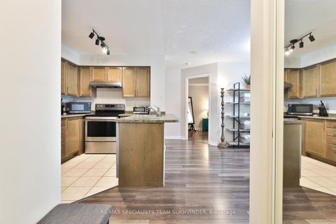 Photo 4 at 2201 - 18 Spring Garden Avenue, Willowdale East, Toronto